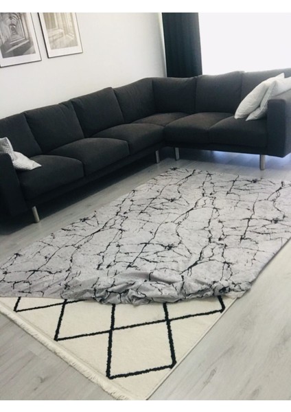 Modern Desen Lastikli Halı Örtüsü