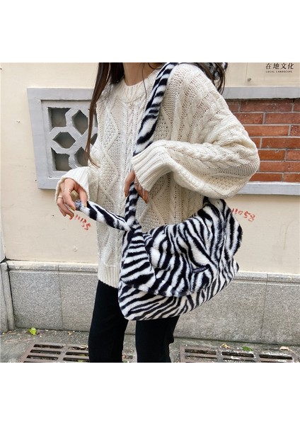 Vintage Yumuşak Peluş Tek Omuz Faux Kürk Zincir Crossbody Moda Kelebek Tote Çanta(Yurt Dışından)