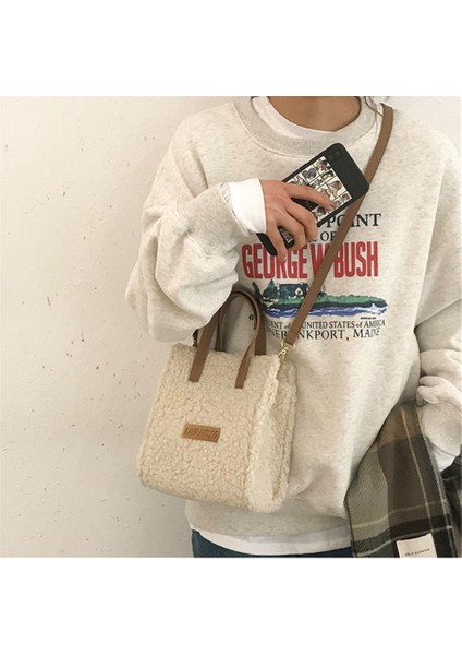 Omuz Çantası Kuzu Yünü Sıcak ve Yumuşak Kare Çapraz Askılı Taşınabilir Rahat fırsatları
