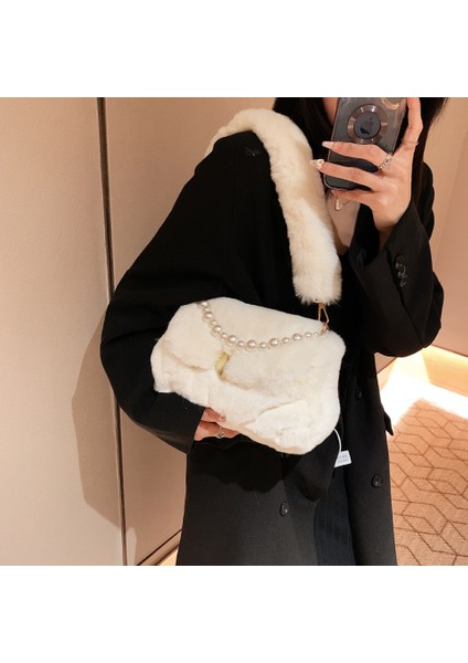 Lüks Faux Fur Omuz Çantası Sıcak Kısa Peluş Zarif Tote modelleri