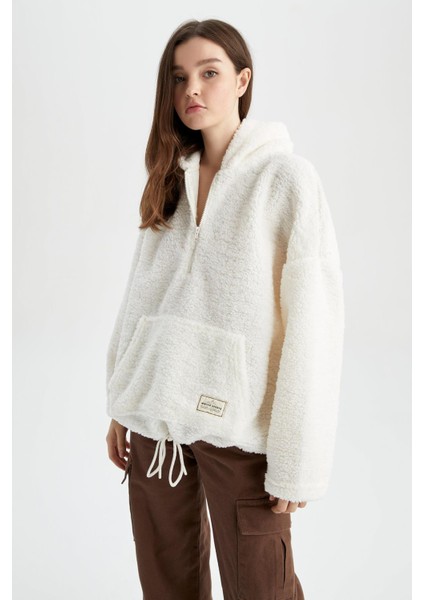 Oversize Fit Kapüşonlu Kanguru Cepli Yarım Fermuarlı Pelüş Sweatshirt Y5394AZ22WN fırsatları