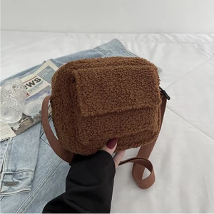 Peluş Kumaş Tek Omuz Çapraz Çanta Kuzu Derisi Kürk