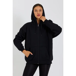 Siyah Kanguru Cepli Kapüşonlu Fermuarlı İçi Pamuklu Kadın Hırka