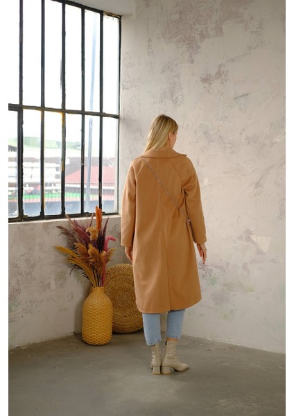 Torba Cep Detaylı Kaşe Kaban modelleri