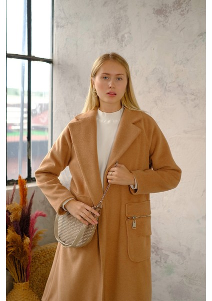 Torba Cep Detaylı Kaşe Kaban fırsatları