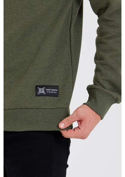 Haki Bisiklet Yaka Etiket Detaylı Içi Pamuklu Erkek Sweatshirt fırsatları