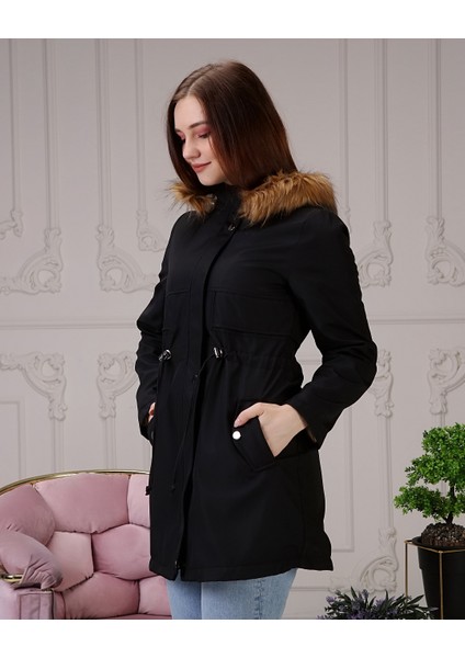 Siyah Içi Kürklü ve Su Geçirmez Büyük Beden Battal Kadın Kışlık Mont & Kaban