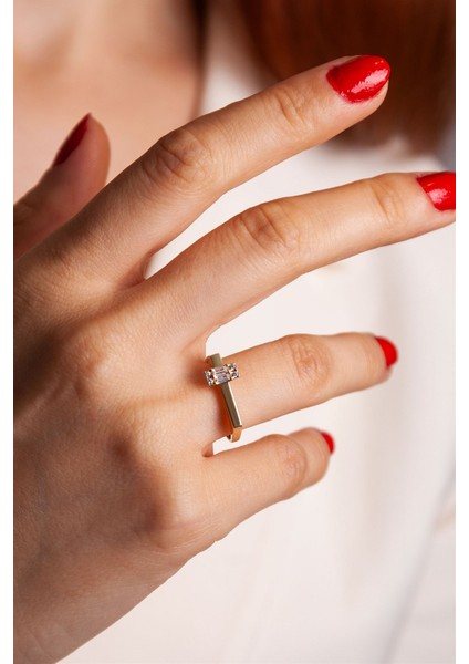 Altın Köşeli Baget Yüzük fırsatları