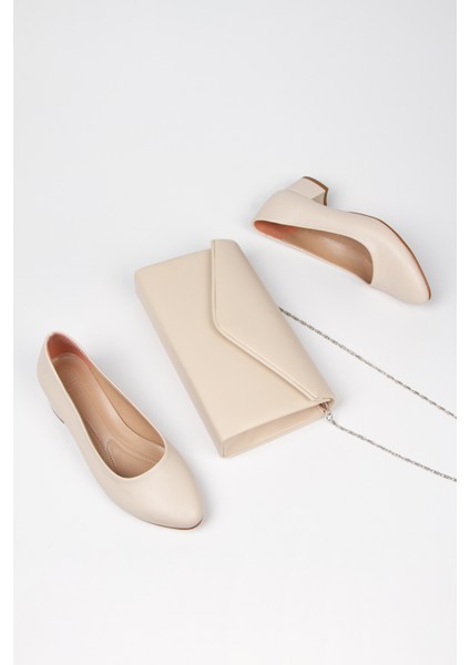 Kadın Bej Kısa Topuklu Stiletto Ayakkabı Çanta Takımı
