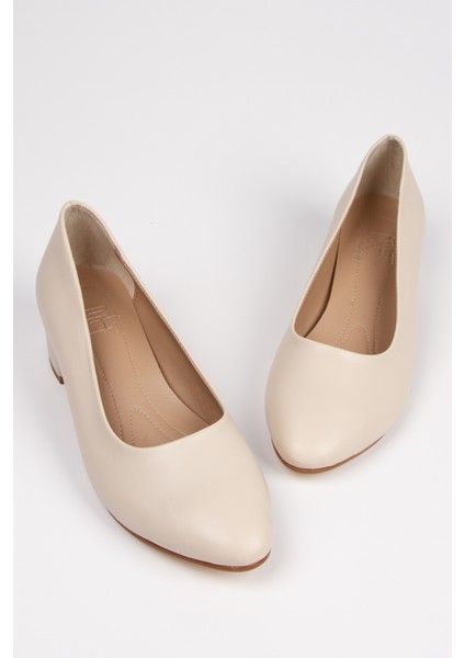 Kadın Bej Kısa Topuklu Stiletto Ayakkabı Çanta Takımı