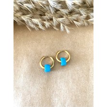 Atelier Çağla Mavi Kare Cam Boncuklu Çelik Gold Renk Halka Küpe