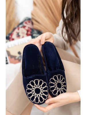Moda Fırsat Kadın Ev Terliği Lacivert Hitit Kapalı Yumuşak Rahat Kışlık Terlik Nakışlı Çeyiz Bohça Misafir Terliği