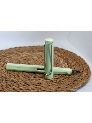 Jinhao 619 Mint Yeşil  Dolma Kalem Ef 0.38 mm