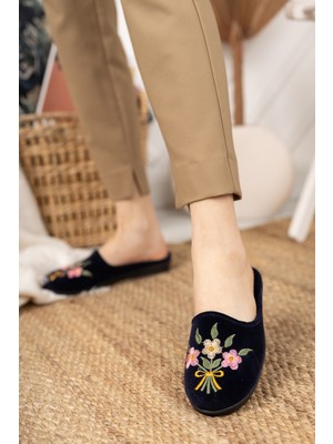 Moda Fırsat Kadın Ev Terliği Lacivert Buket Kapalı Yumuşak Rahat Kışlık Terlik Nakışlı Çeyiz Bohça Misafir Terliği