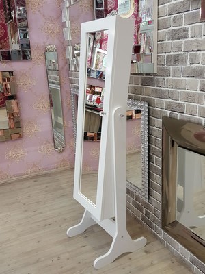 Ayna Denizi Klasik Model Beyaz Renk Ayaklı Boy Aynalı Takı Dolabı