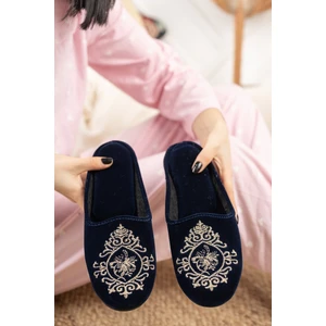 Moda Fırsat Kadın Ev Terliği Lacivert Çini Kapalı Yumuşak Rahat Kışlık Terlik Nakışlı Çeyiz Bohça Misafir Terliği