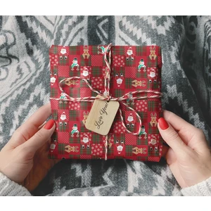 50 x 70 cm Kırmızı Ekose Yeni Yıl Yılbaşı Noel Temalı Hediye Paketleme Ambalaj Kağıdı (6’lı Paket)