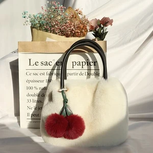 Kiraz Kolye Peluş Tote Faux Fur Küçük Tote Omuz Çantası (Yurt Dışından)