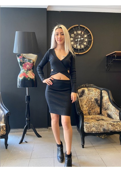 Kadın Göbek Dekolte Siyah Mini Elbise