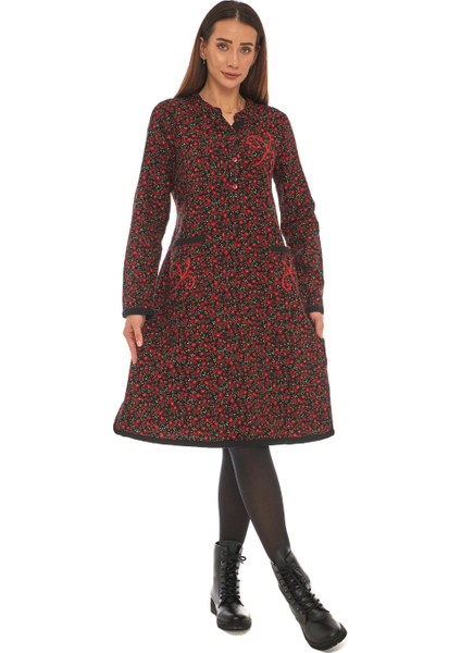 Pazen Siyah Yıldız Nakışlı Kısa Elbise