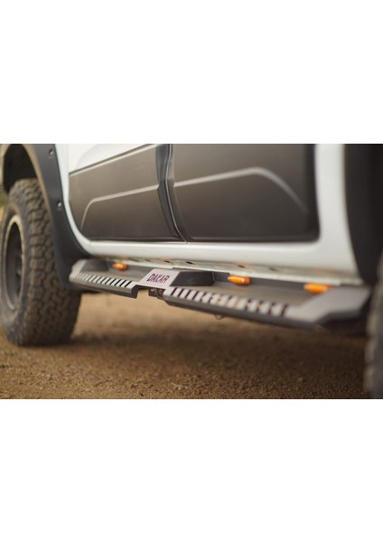 Ssangyong Musso Dakar Yan Basamak Siyah V2 Ledli 2019 ve Sonrası fiyatları