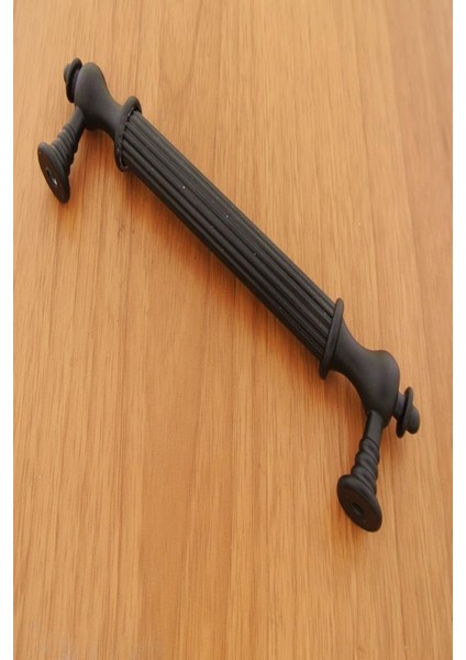 Berra Çizgili Siyah Kulp 192 mm