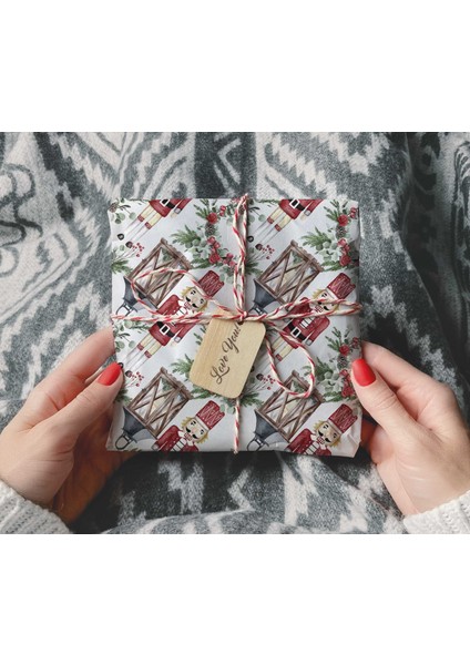 50 x 70 cm Yeni Yıl Yılbaşı Noel Kurşun Asker Temalı Hediye Paketleme Ambalaj Kağıdı (6’lı Paket)