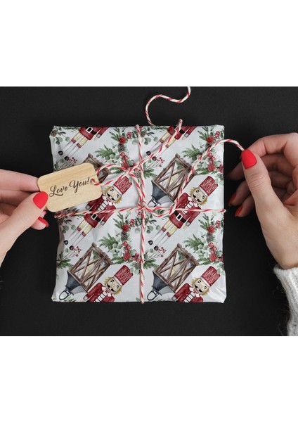 50 x 70 cm Yeni Yıl Yılbaşı Noel Kurşun Asker Temalı Hediye Paketleme Ambalaj Kağıdı (6’lı Paket) fiyatları