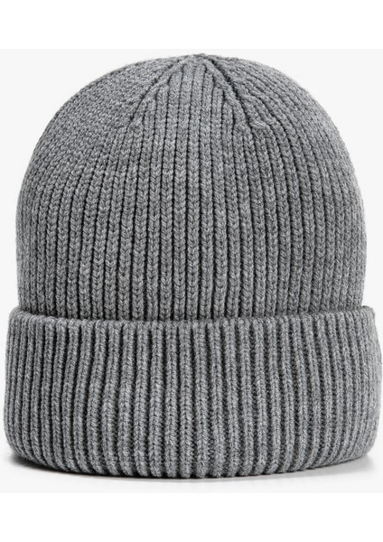 Basic Beanie Folded Detailed