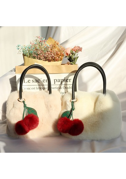 Kiraz Kolye Peluş Tote Faux Fur Küçük Tote Omuz Çantası (Yurt Dışından) modelleri