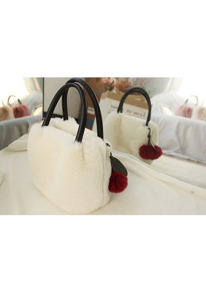 Kiraz Kolye Peluş Tote Faux Fur Küçük Tote Omuz Çantası (Yurt Dışından) fırsatları