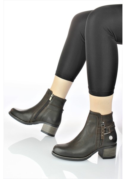 Kadın Hakiki Deri Alçak Topuk Klasik Tarz Kısa Bot M23-KB4140