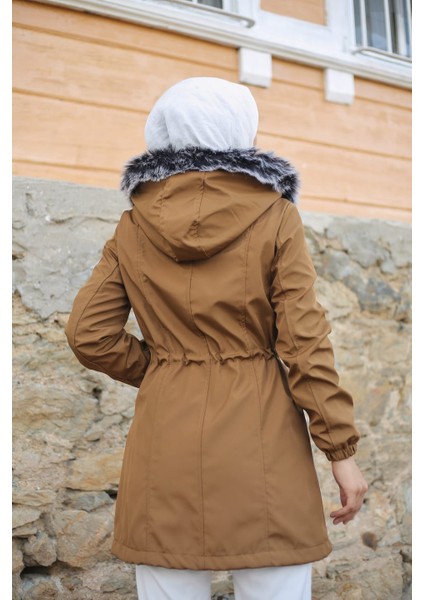 Taba İçi Kürklü ve Su Geçirmez Kadın Kışlık Mont & Kaban