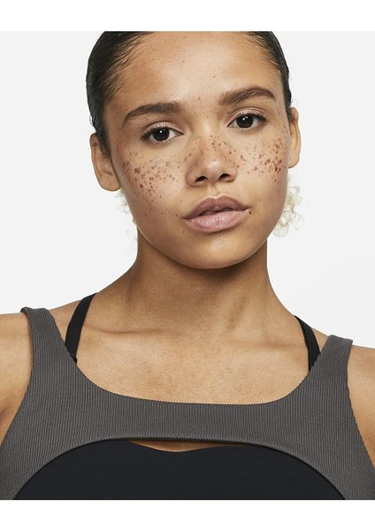 Yoga Indy Women's Light-Support Sports Bra Kadın Spor Bra DM0645-010 modelleri