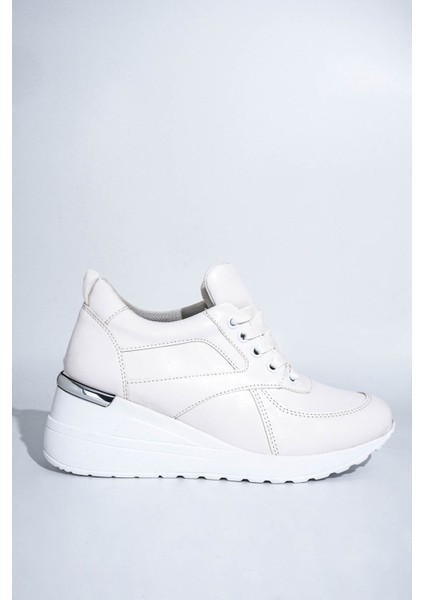 Beyaz Dolgu Topuklu Sneaker Bağcıklı Spor Ayakkabı - Pily
