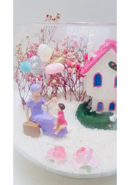 Teraryum Kız Bebek Şeker Ev Küre Fanus Kalpli fiyatları