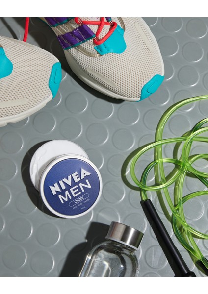 NIVEA Men Creme Erkek Bakım Kremi 75ml,El, Yüz ve Vücut Nemlendirici Krem, Hızlı Emilir, Yapışkan His Bırakmaz