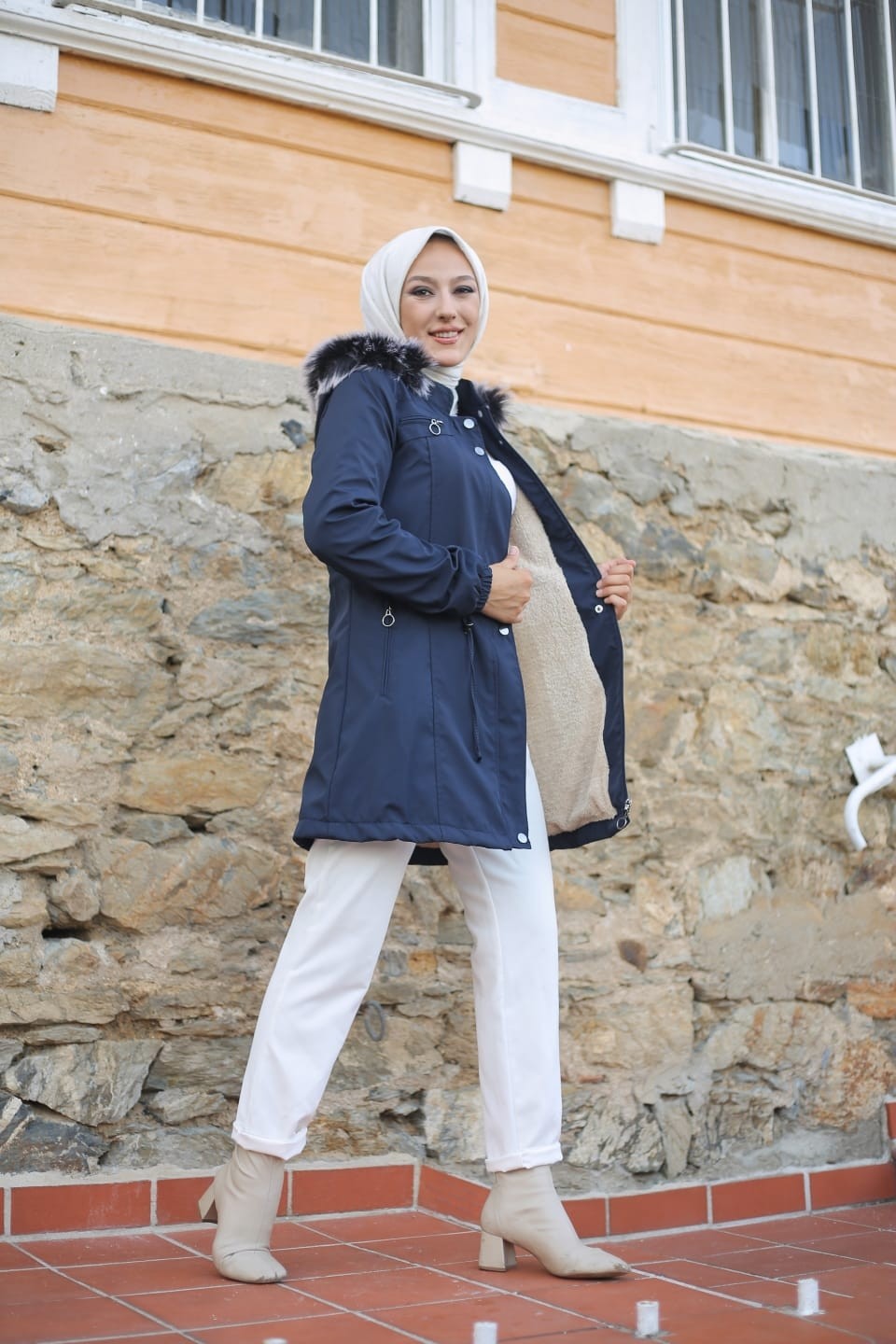 Vibeys Collection Siyah İçi Kürklü ve Su Geçirmez Kadın Kışlık Mont & Kaban görsel 3