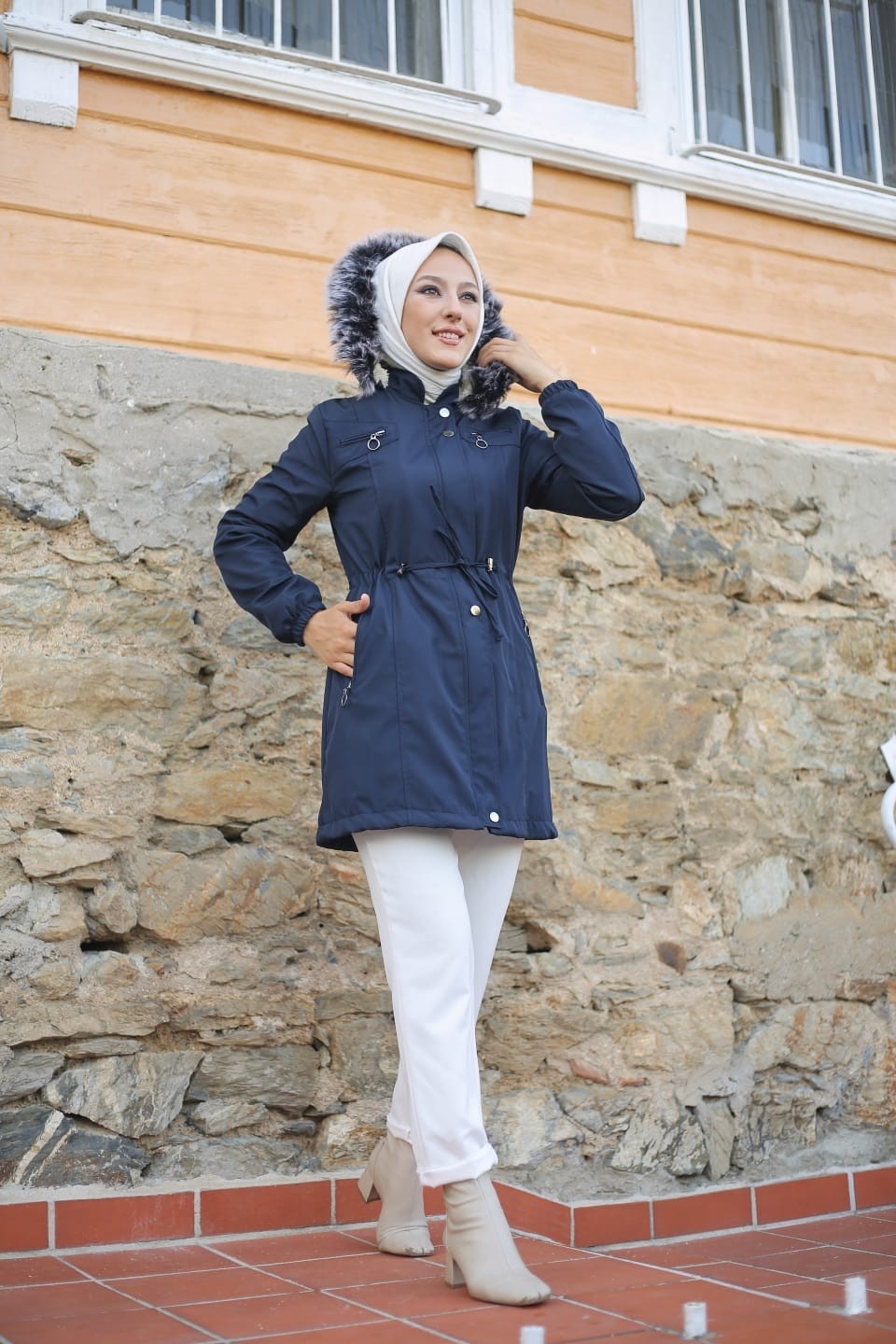 Vibeys Collection Siyah İçi Kürklü ve Su Geçirmez Kadın Kışlık Mont & Kaban görsel 4