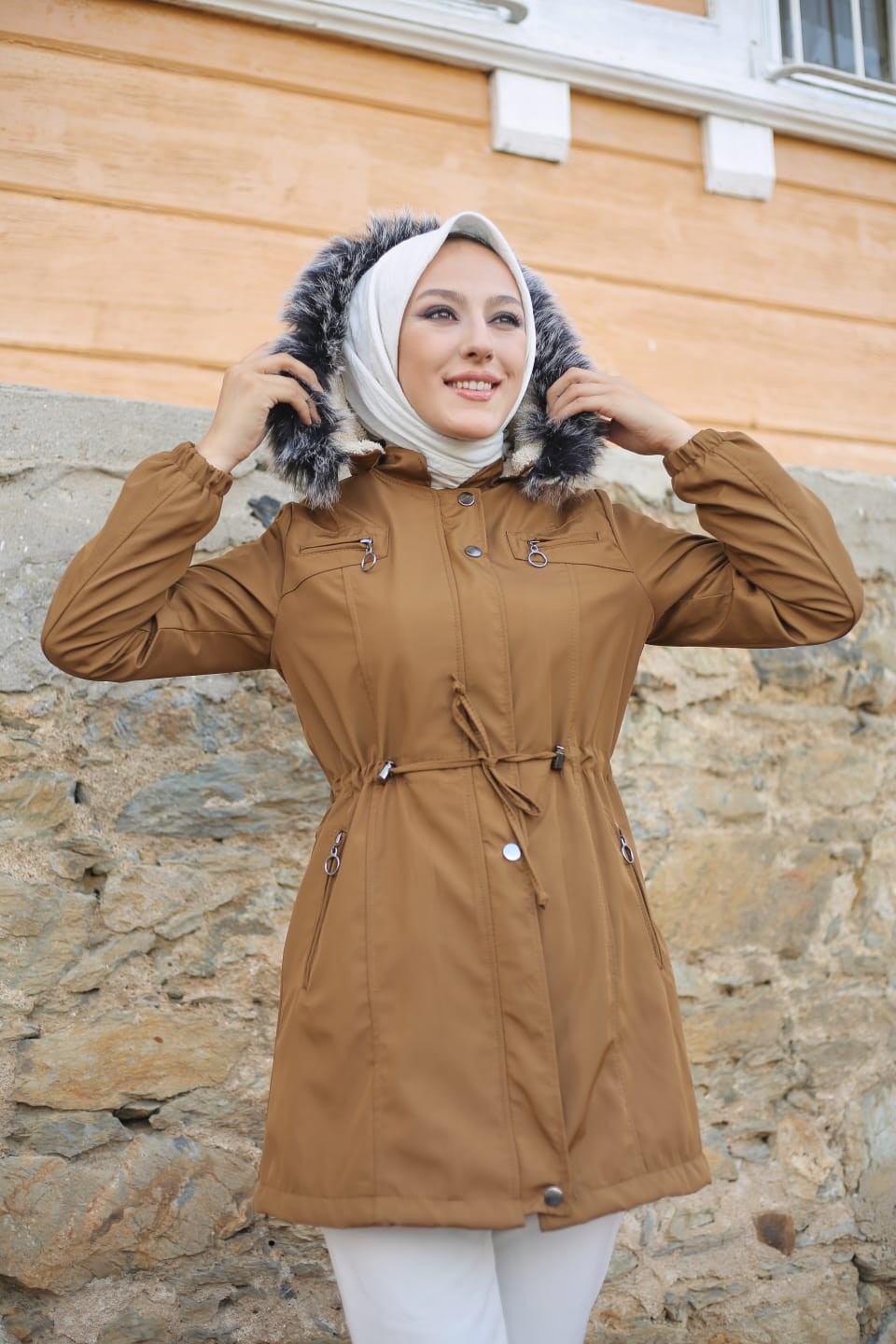 Vibeys Collection Siyah İçi Kürklü ve Su Geçirmez Kadın Kışlık Mont & Kaban