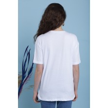 Beyaz Pembe Panter Nakışlı Tshirt