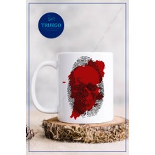 Truego Baskılı Kupa Bardak Seramik Mug - Parmak Izi Kanlı Kafatası