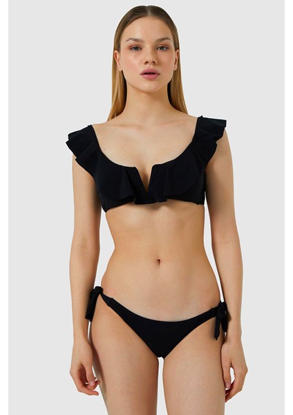 5400 Siyah Fırfırlı Bikini Takımı