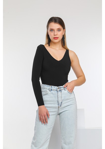 Siyah V Yaka Kol Detaylı Çıtçıtlı Body modelleri