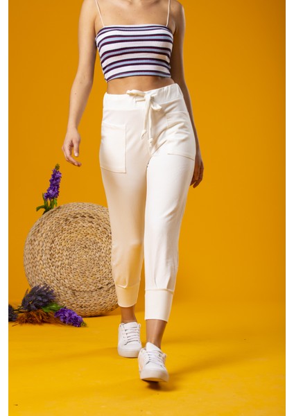 Ekru Dar Paça Rahat Pantolon modelleri