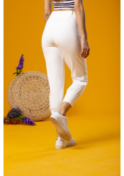 Ekru Dar Paça Rahat Pantolon fırsatları