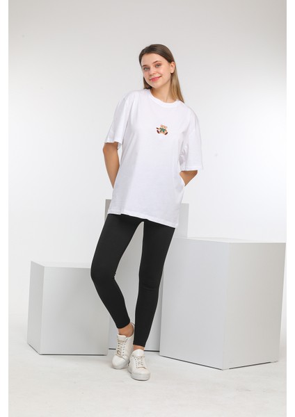 Beyaz Ayıcık Nakışlı Oversize Tshirt