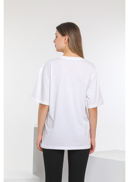 Beyaz Ayıcık Nakışlı Oversize Tshirt fırsatları