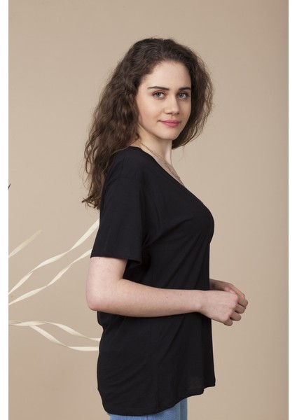 Siyah V Yaka Tshirt modelleri