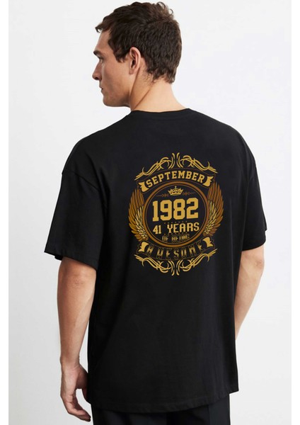 Vintage Gold Awesome Series September 1982 Siyah Ön Arka Oversize Tshirt fiyatları